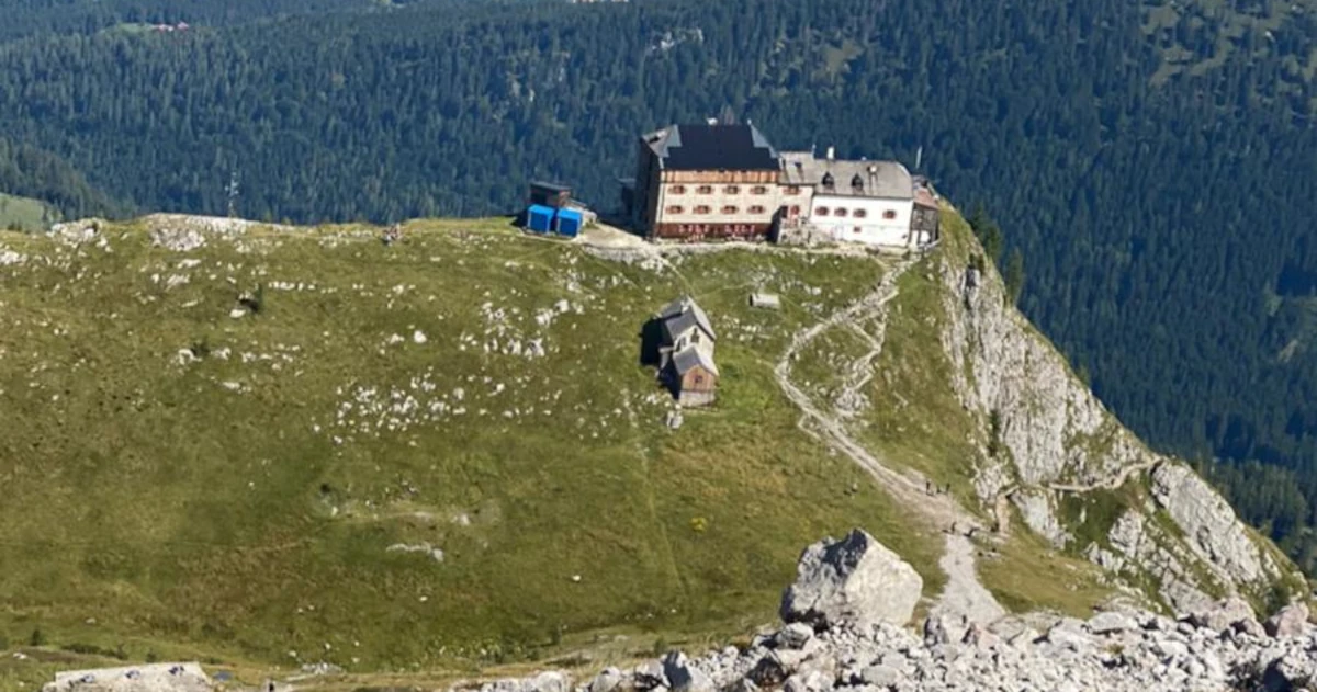 Das Watzmannhaus steht auf 1.930 Metern Höhe auf dem Falzköpfl